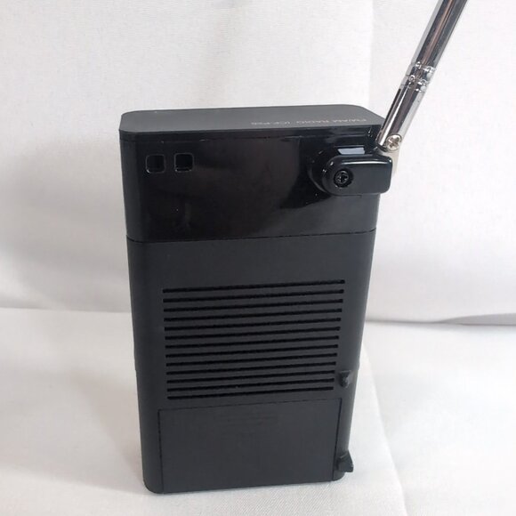 Sony ICF-P26 Portable FM/AM (MW) AA Battery Radio Black Headphone Jack TESTED - Picture 7 of 16